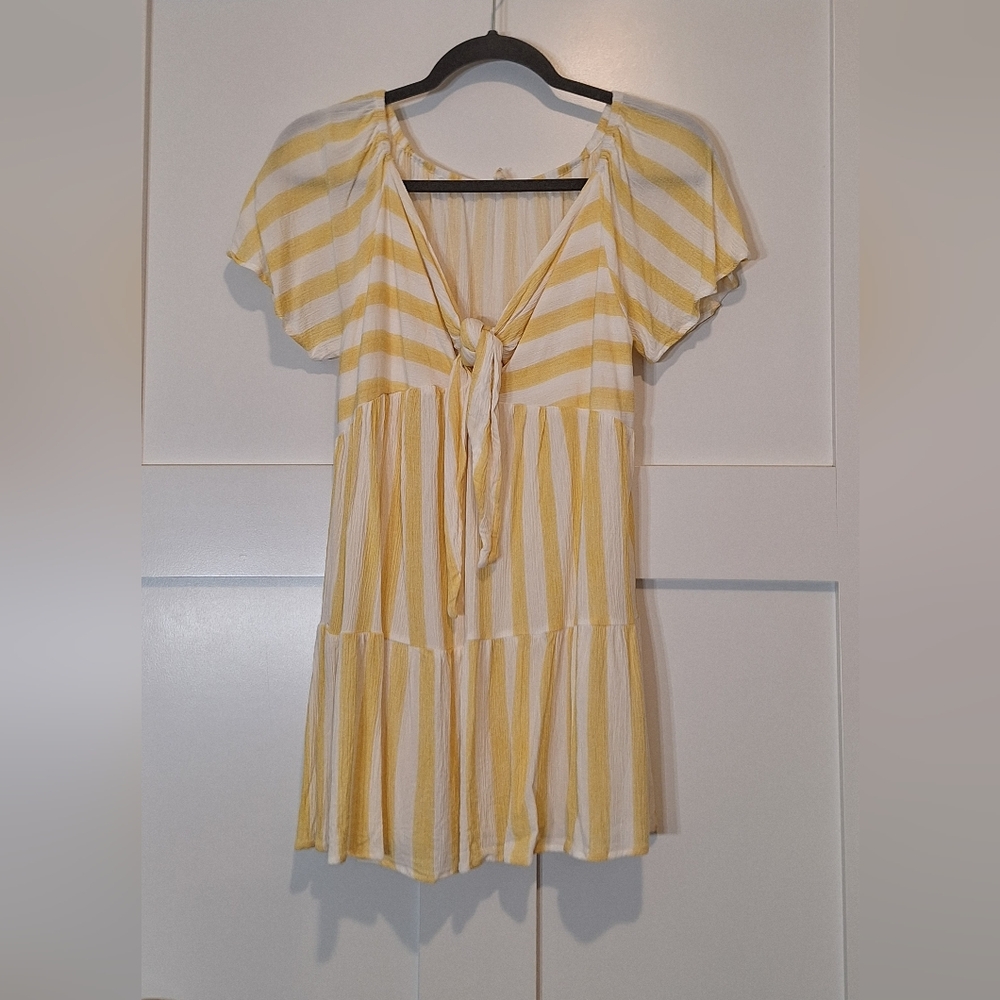 Easel Babydoll Mini Dress V Neck W/Tie Yellow White Stripes Sz Small Short Sleev